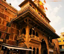 Banke Bihari Temple view 2